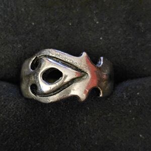 Sterling Silver Viking Style Silver Ring (Vintage)